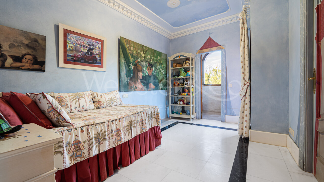 Penthouse Alhambra - Exquisite Duplex in San Pedro