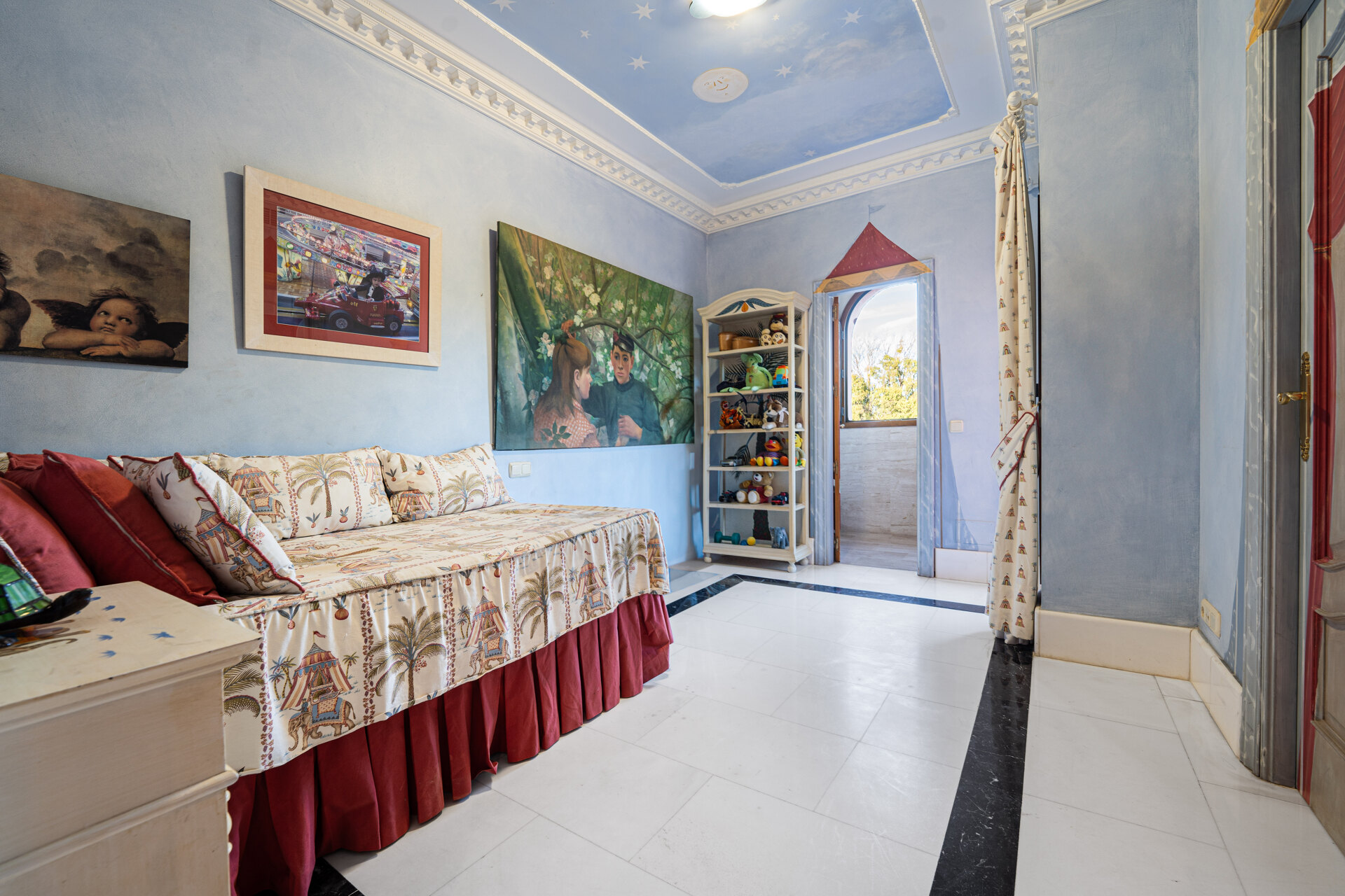 Palatial duplex penthouse sits atop its throne in one of Esteponas most exclusive gate communities