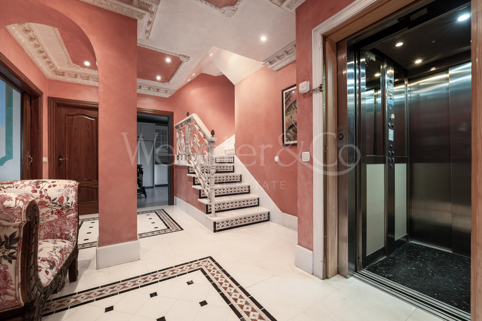 Penthouse Alhambra - Exquisite Duplex in San Pedro