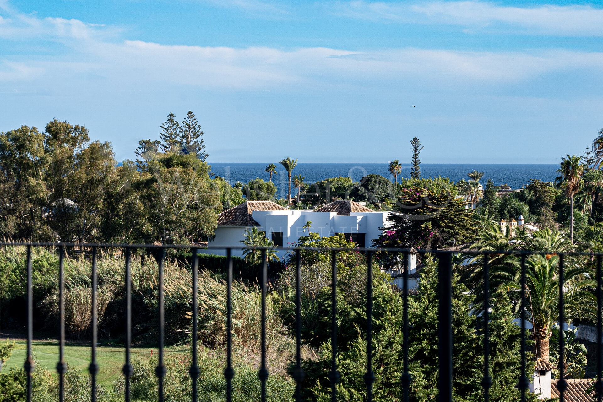 Penthouse Alhambra - Exquisite Duplex in San Pedro