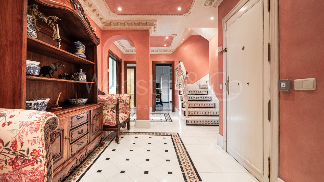 Penthouse Alhambra - Exquisite Duplex in San Pedro