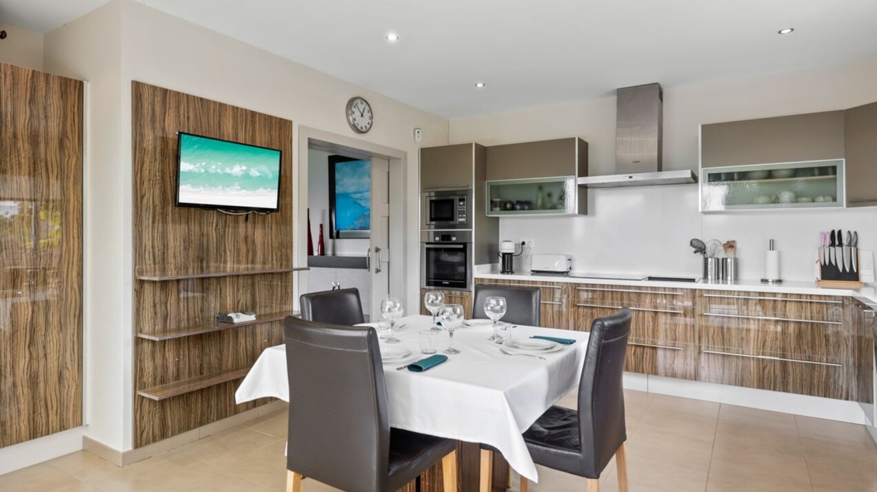 Modern impressive 4 bedroom villa is eager for you to discover its innate style and elegance.