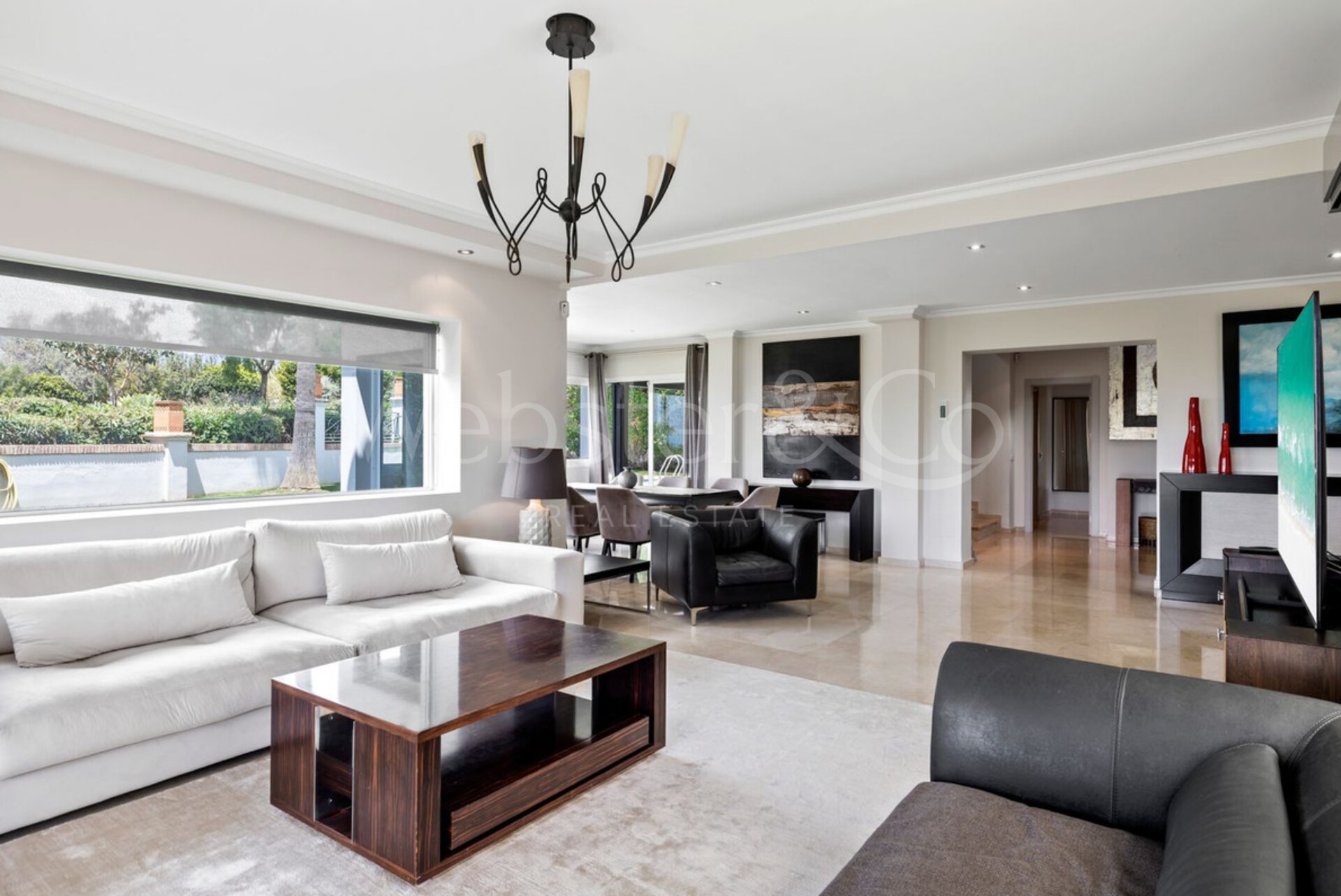 Descubre una villa llena de luz, diseño y sofisticación