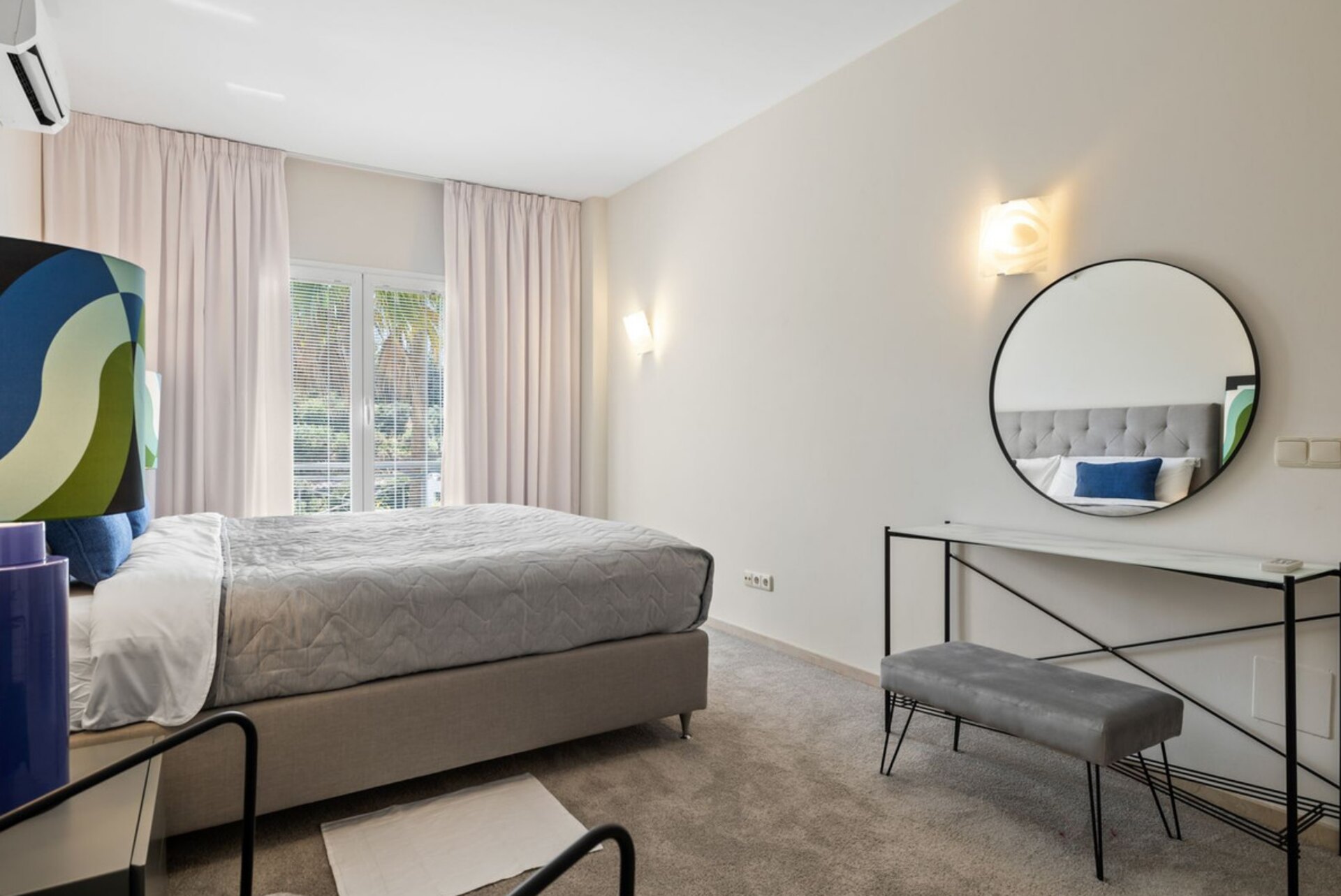 Modern impressive 4 bedroom villa is eager for you to discover its innate style and elegance.