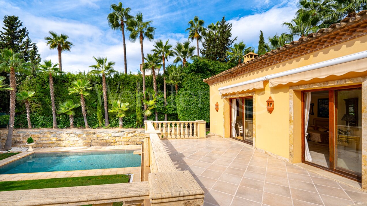 Villa Toscana – Auténtica Villa en Nueva Andalucía
