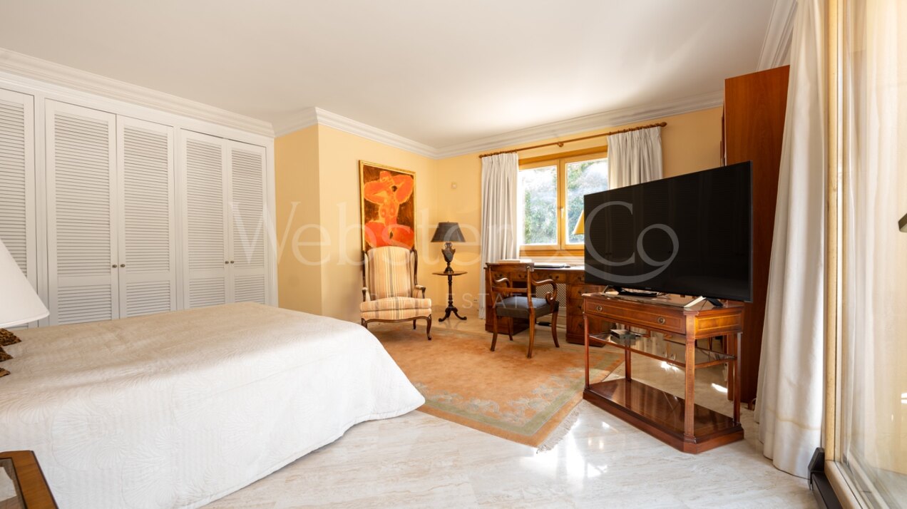 Villa Toscana – Auténtica Villa en Nueva Andalucía