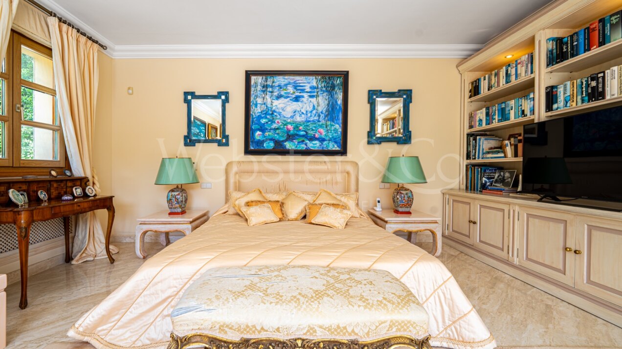 Villa Toscana – Auténtica Villa en Nueva Andalucía