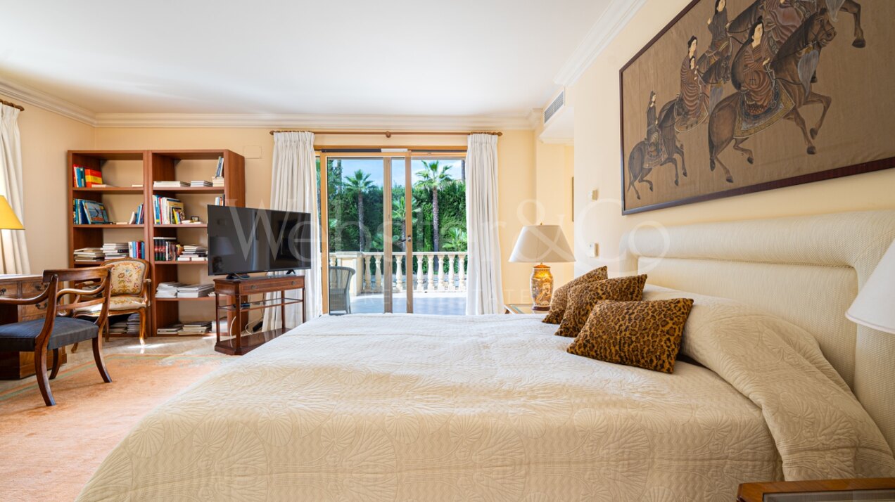 Villa Toscana – Auténtica Villa en Nueva Andalucía