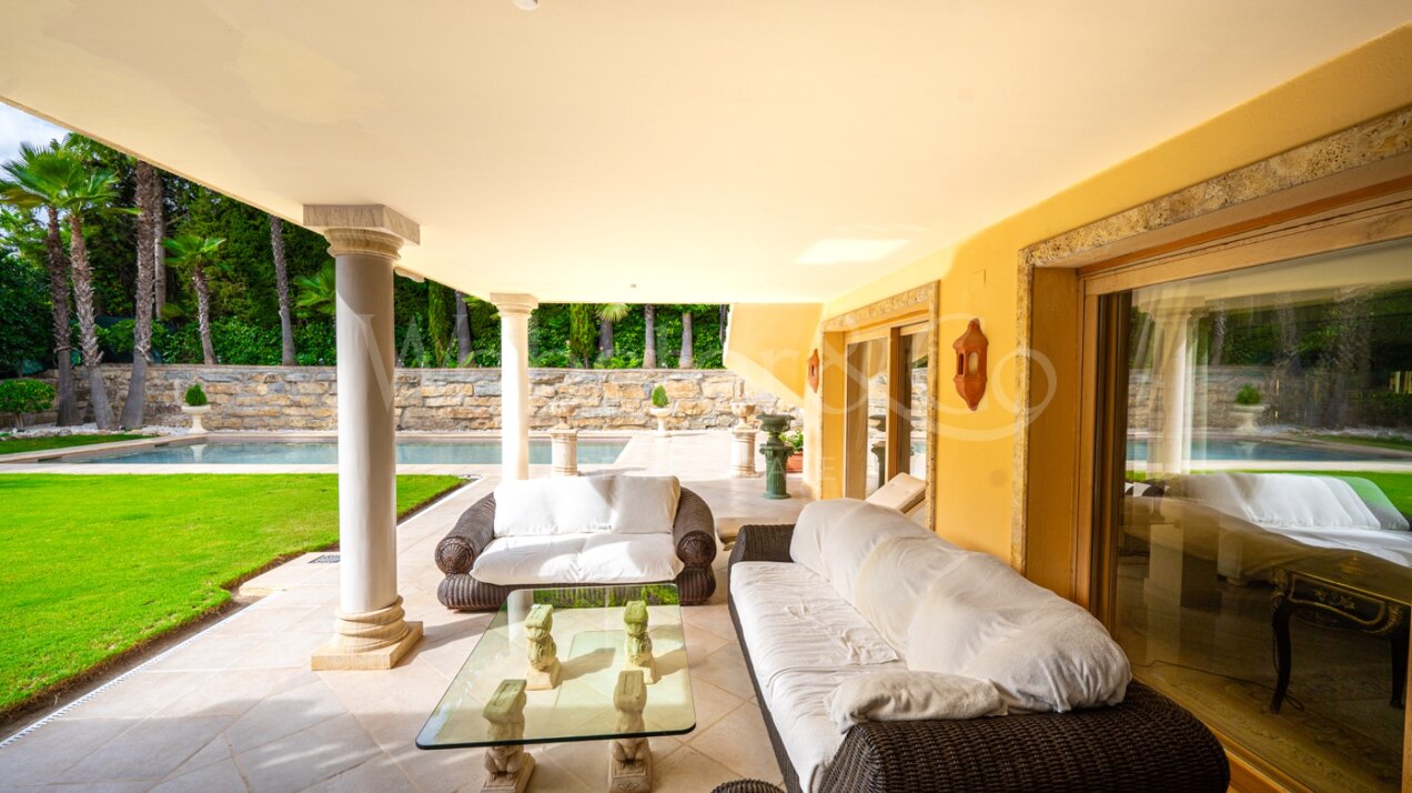 Villa Toscana – Auténtica Villa en Nueva Andalucía