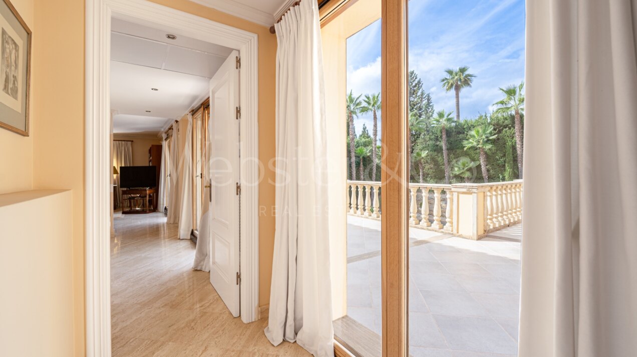 Villa Toscana – Auténtica Villa en Nueva Andalucía