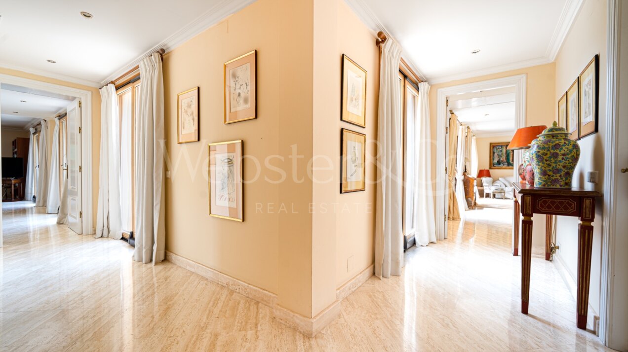 Villa Toscana – Auténtica Villa en Nueva Andalucía