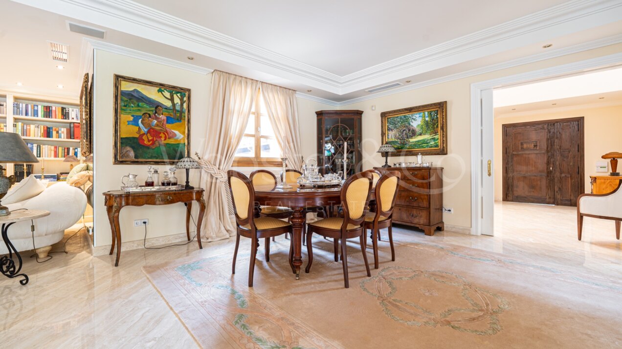 Villa Toscana – Auténtica Villa en Nueva Andalucía