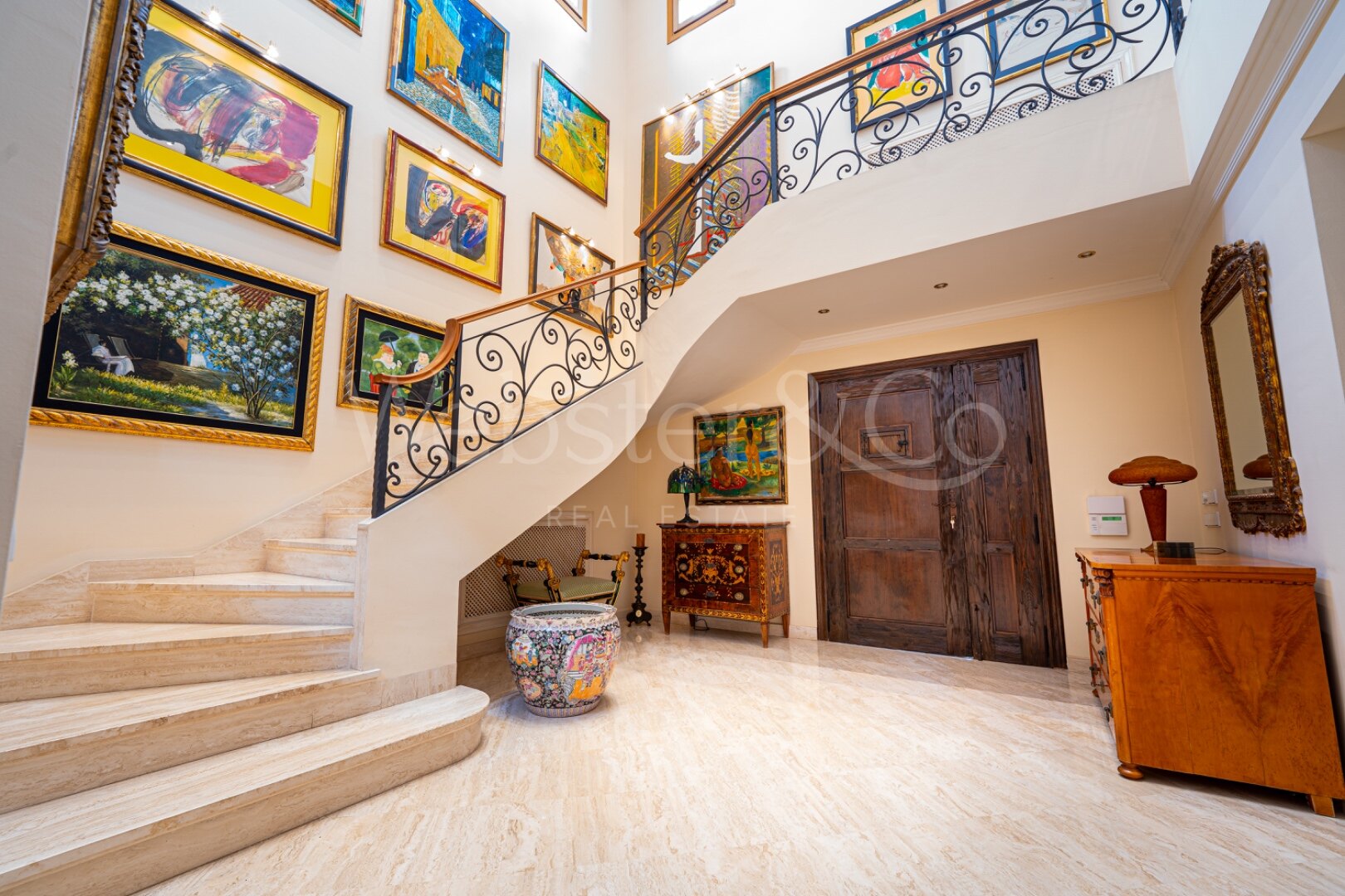 Villa Toscana - Authentic Villa in Nueva Andalucia