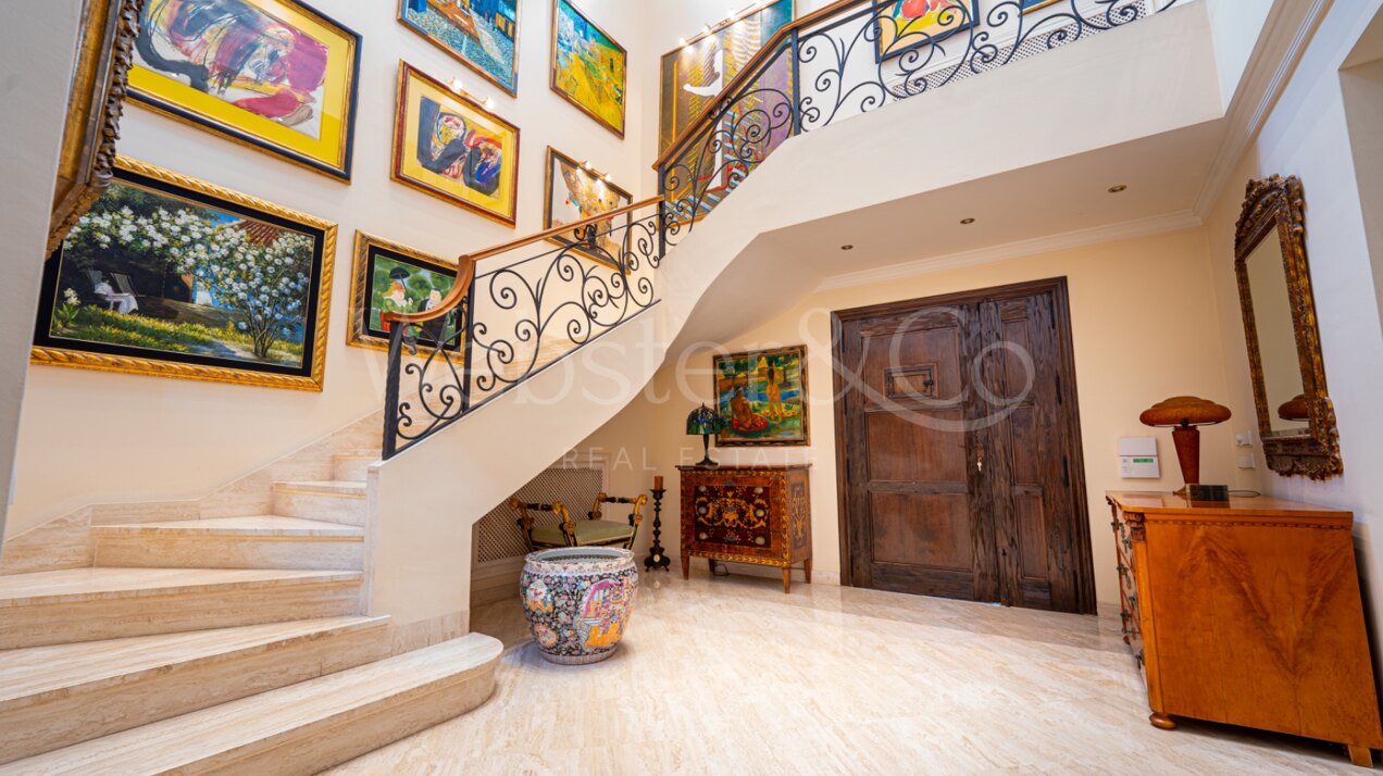 Villa Toscana – Auténtica Villa en Nueva Andalucía