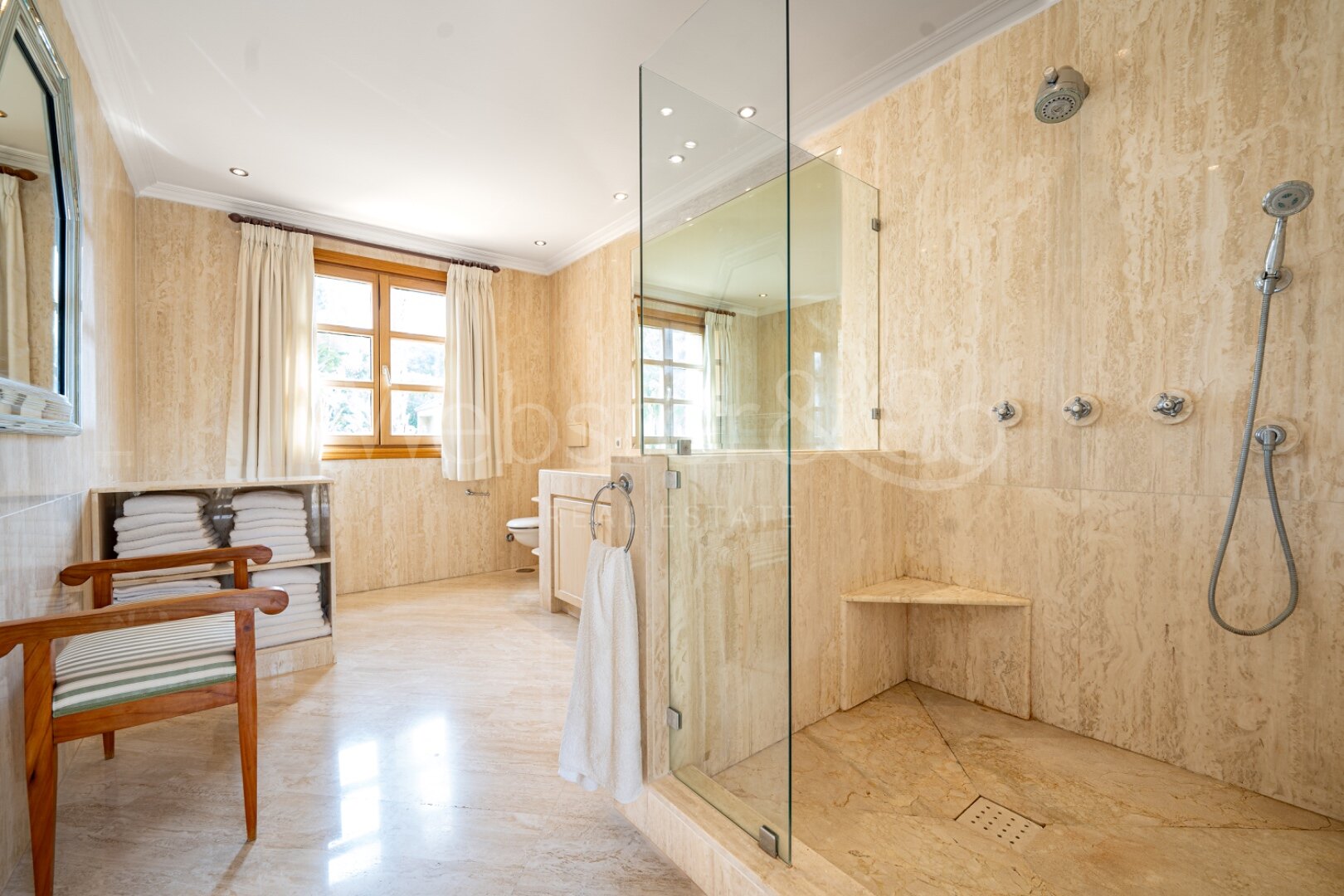 Villa Toscana - Authentic Villa in Nueva Andalucia