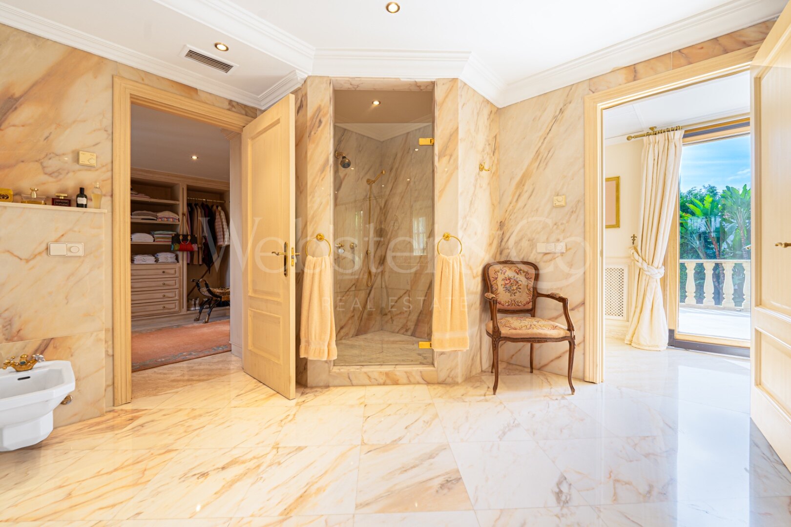 Villa Toscana - Authentic Villa in Nueva Andalucia