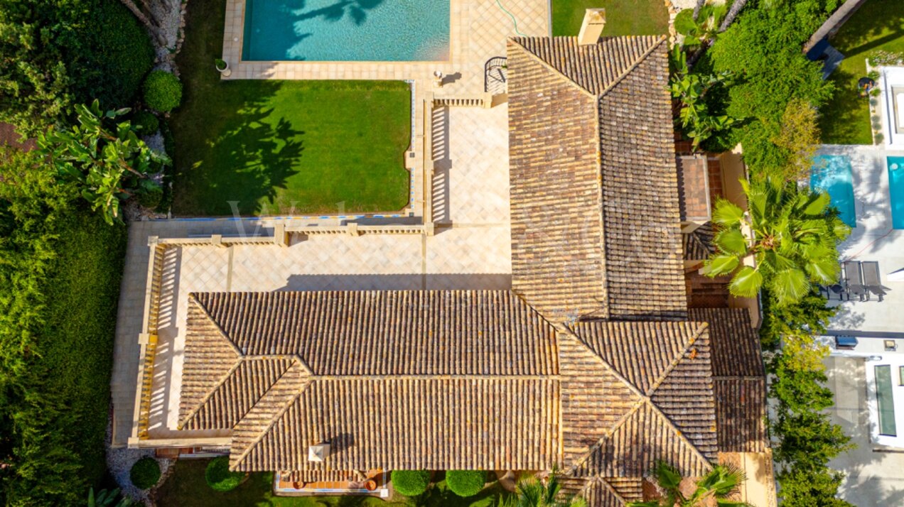 Villa Toscana – Auténtica Villa en Nueva Andalucía