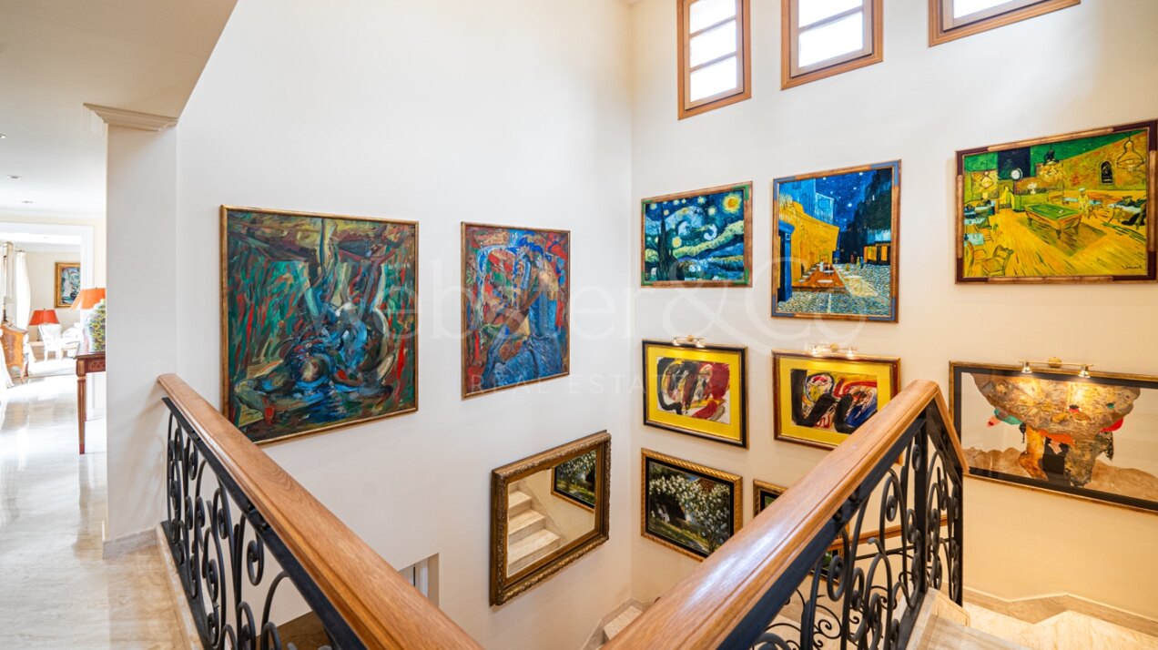 Villa Toscana – Auténtica Villa en Nueva Andalucía