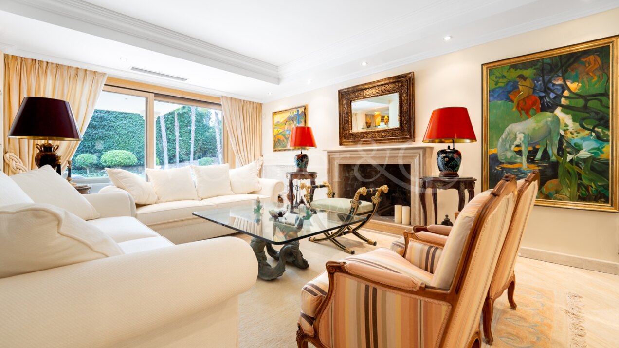 Villa Toscana – Auténtica Villa en Nueva Andalucía