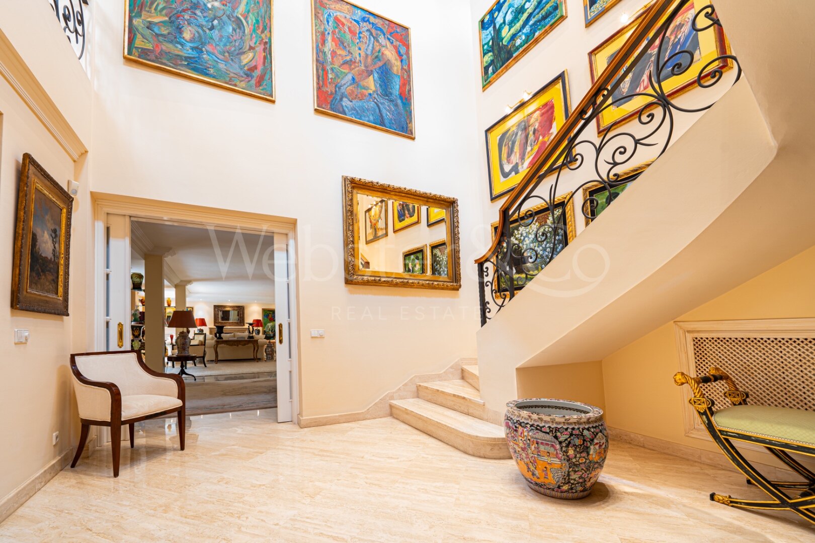 Villa Toscana - Authentic Villa in Nueva Andalucia