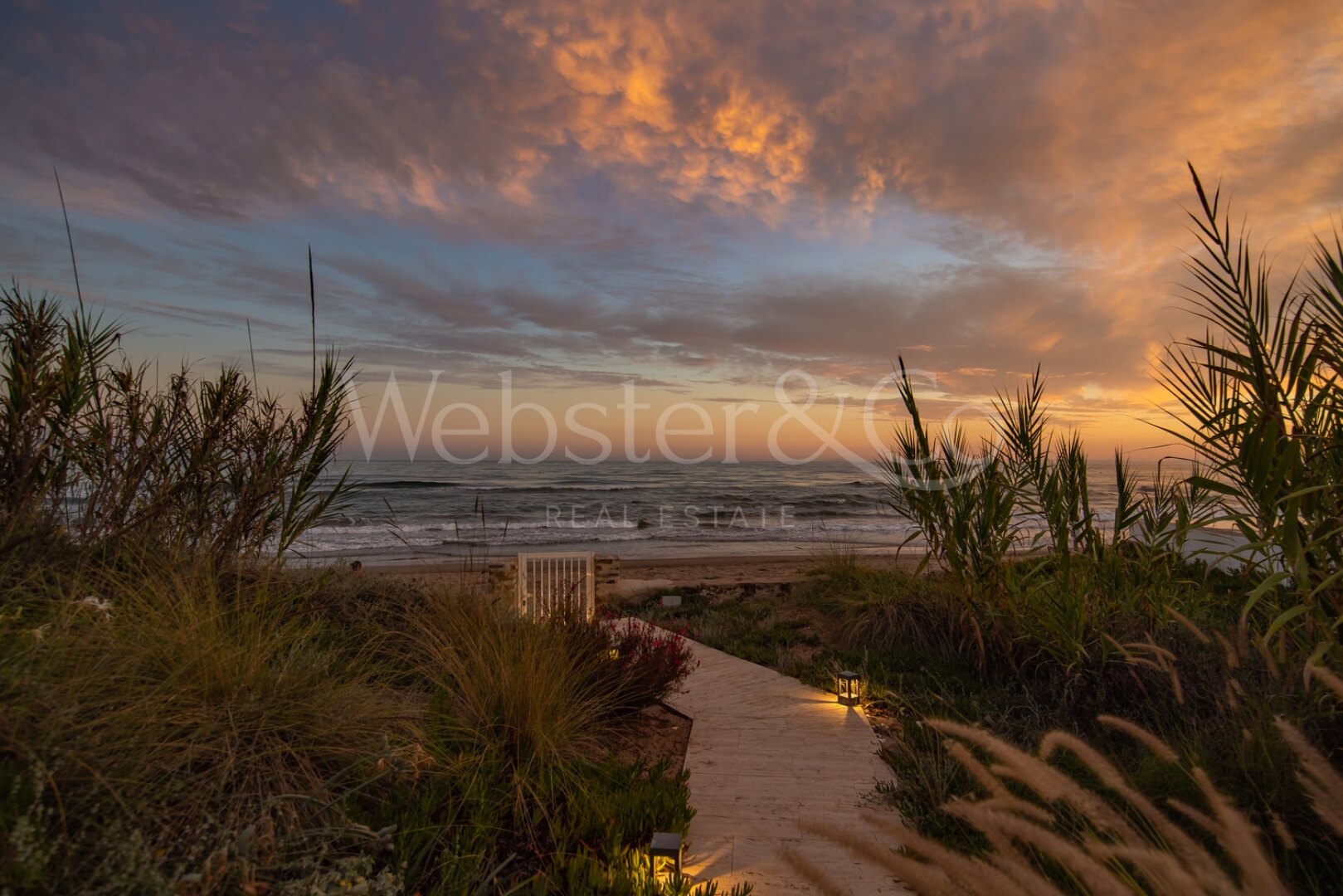 Villa Sunset – Belleza frente al mar en Costabella