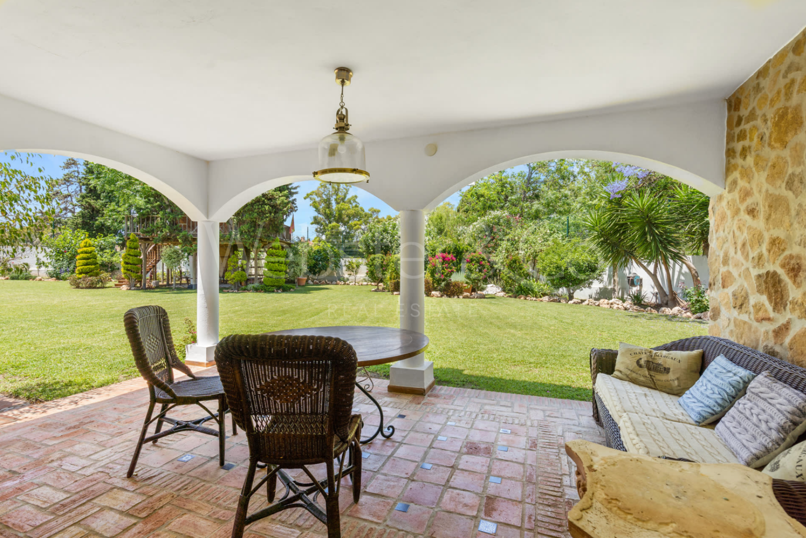 Villa Birdie – Hogar Familiar en Guadalmina Baja