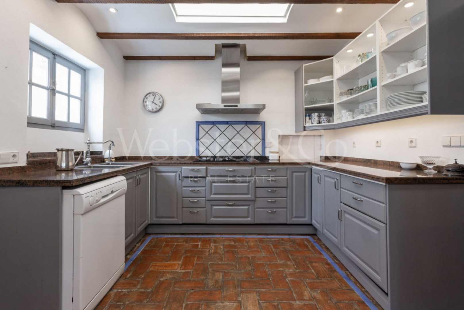 Villa Birdie – Hogar Familiar en Guadalmina Baja