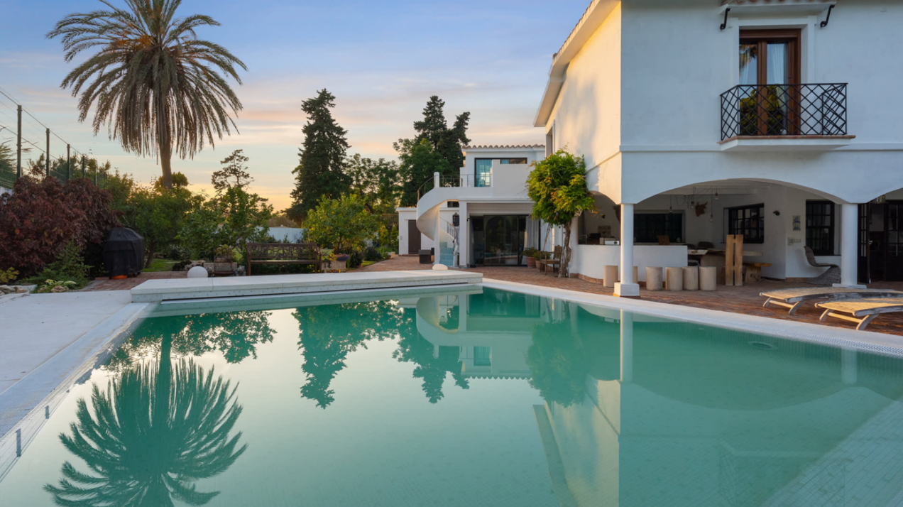 Remarkable 4 bedroom golfside villa in Guadalmina Baja exhibits eclectic flair and Andalucia charm