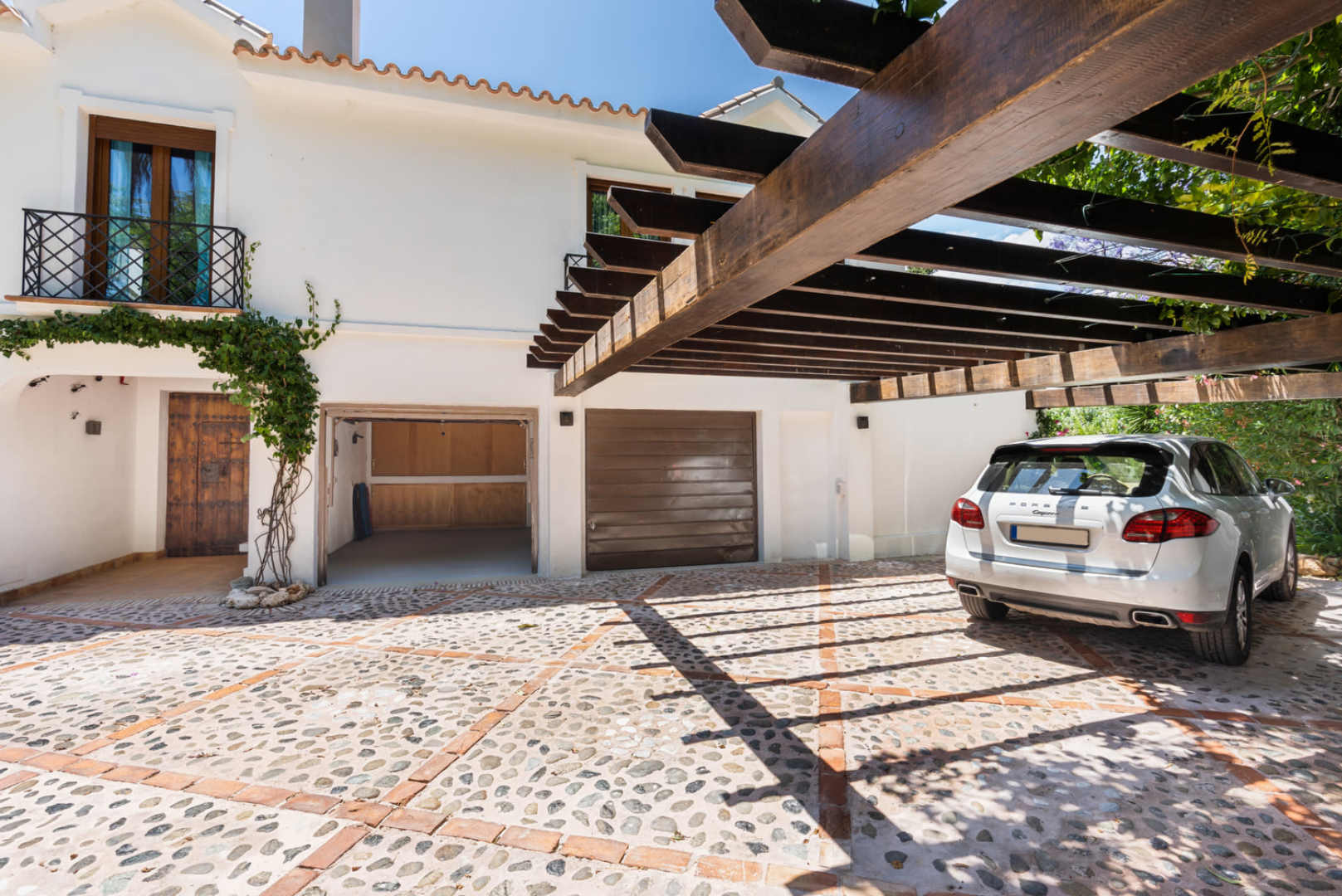 Remarkable 4 bedroom golfside villa in Guadalmina Baja exhibits eclectic flair and Andalucia charm