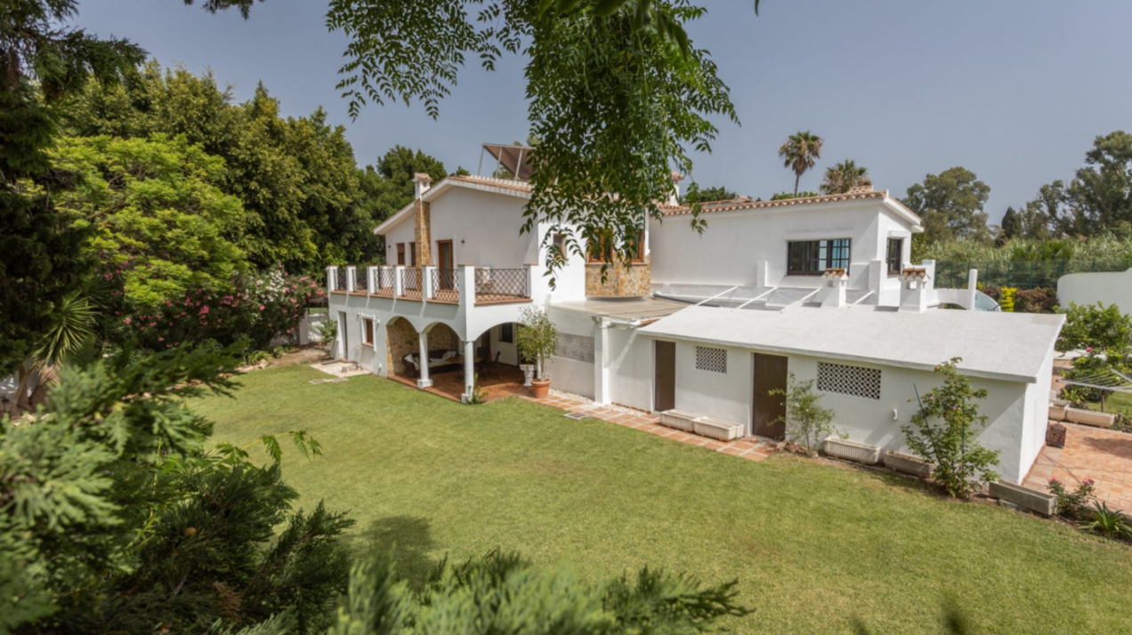 Remarkable 4 bedroom golfside villa in Guadalmina Baja exhibits eclectic flair and Andalucia charm