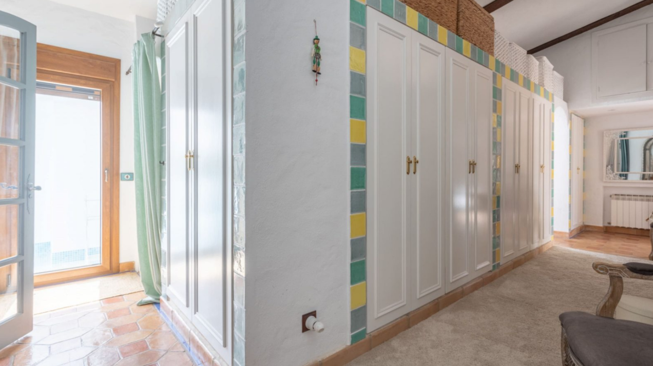 Remarkable 4 bedroom golfside villa in Guadalmina Baja exhibits eclectic flair and Andalucia charm