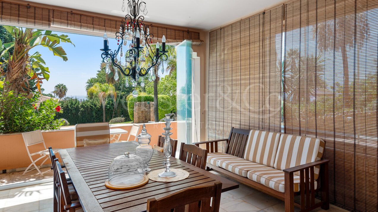 Villa Esperanza - Grand, Andalusian Home in Elviria