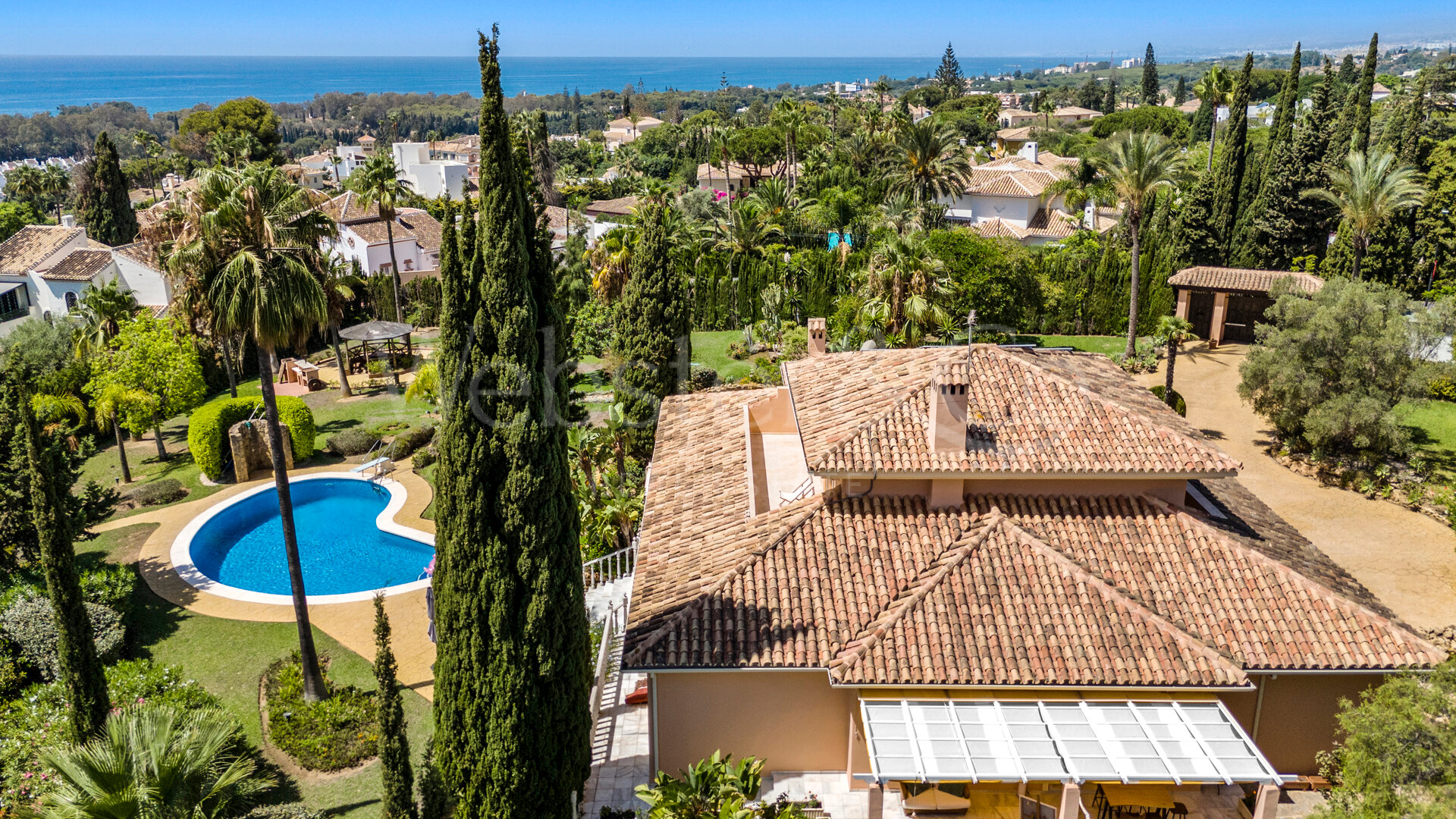 Villa Esperanza - Grand, Andalusian Home in Elviria