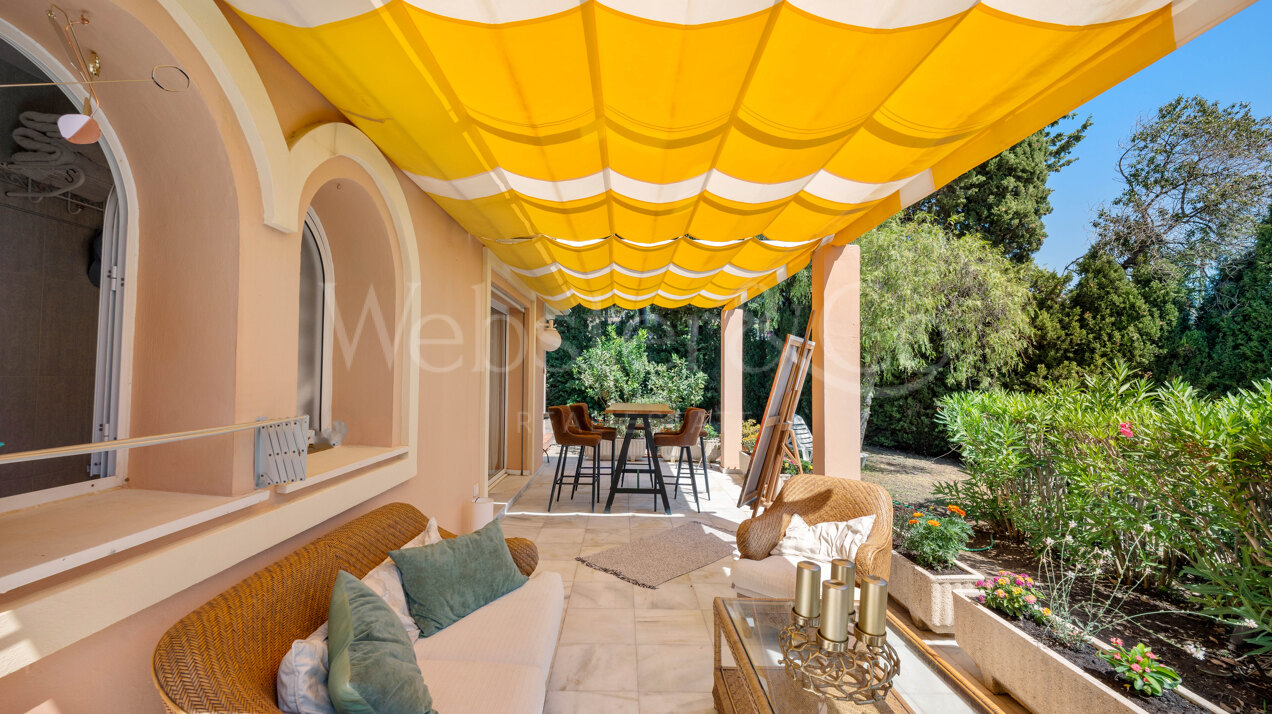 Villa Esperanza - Grand, Andalusian Home in Elviria