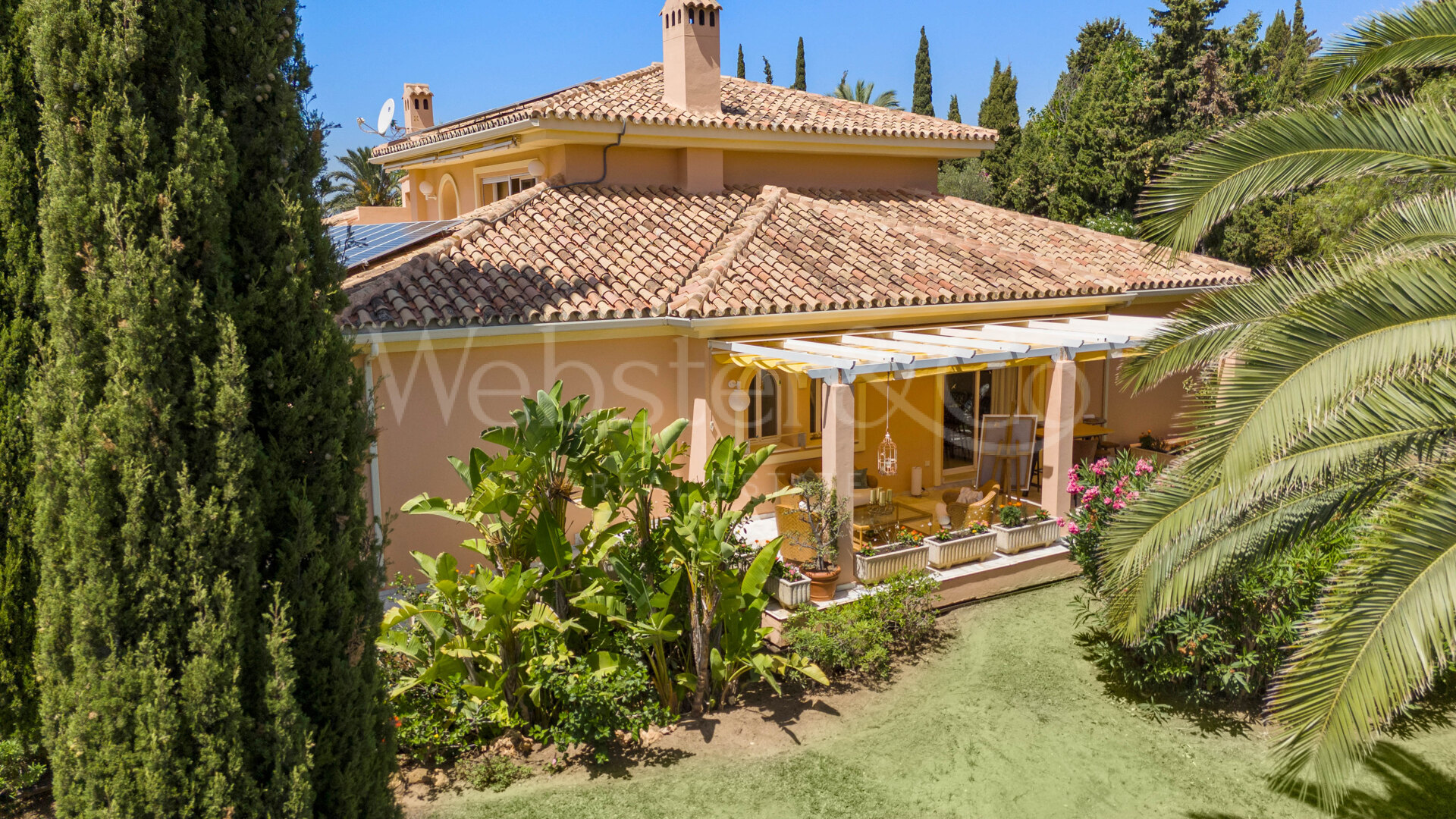 Villa Esperanza - Grand, Andalusian Home in Elviria