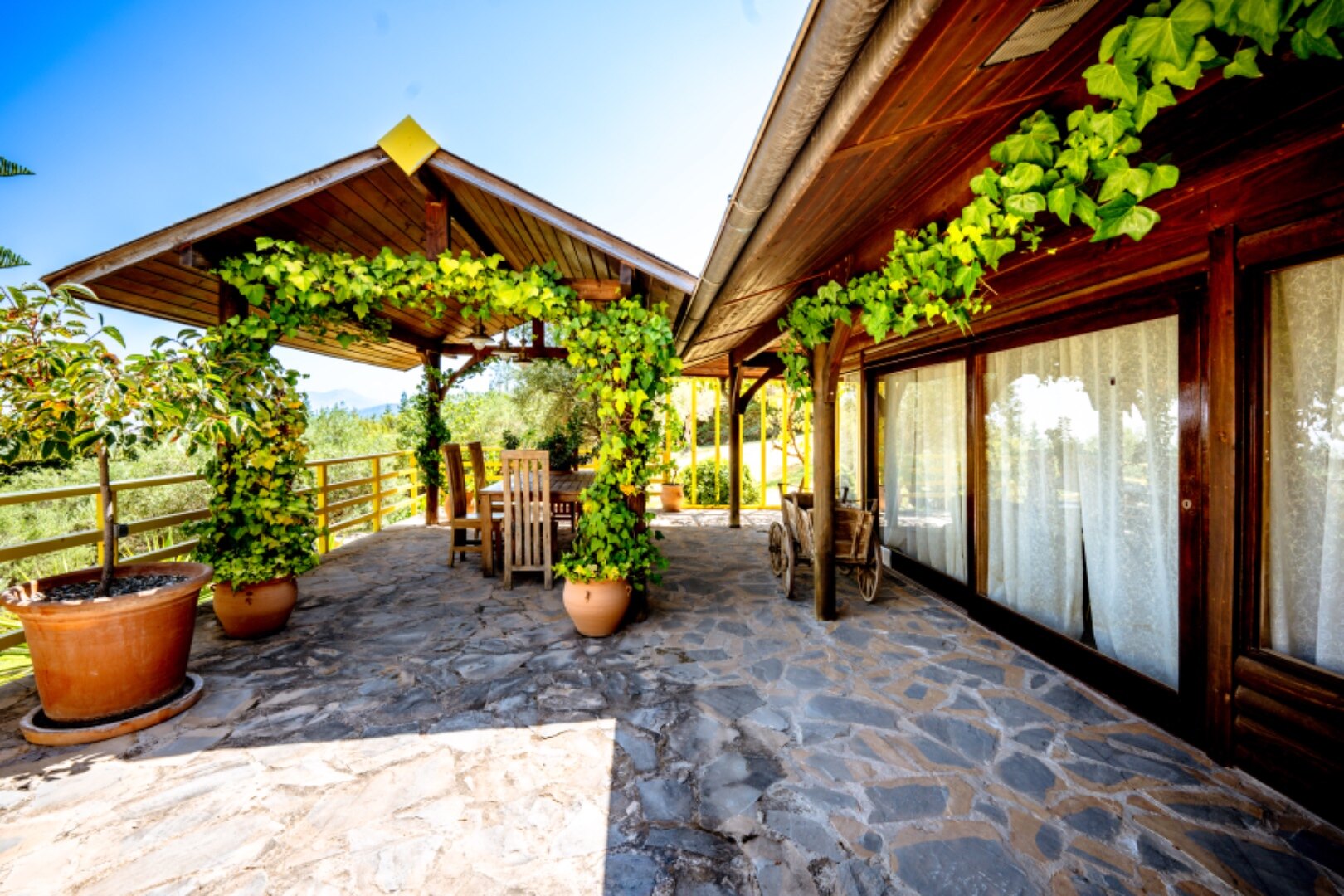 Stunning wooden country finca sits on the outskirts of Monda and its historic castle