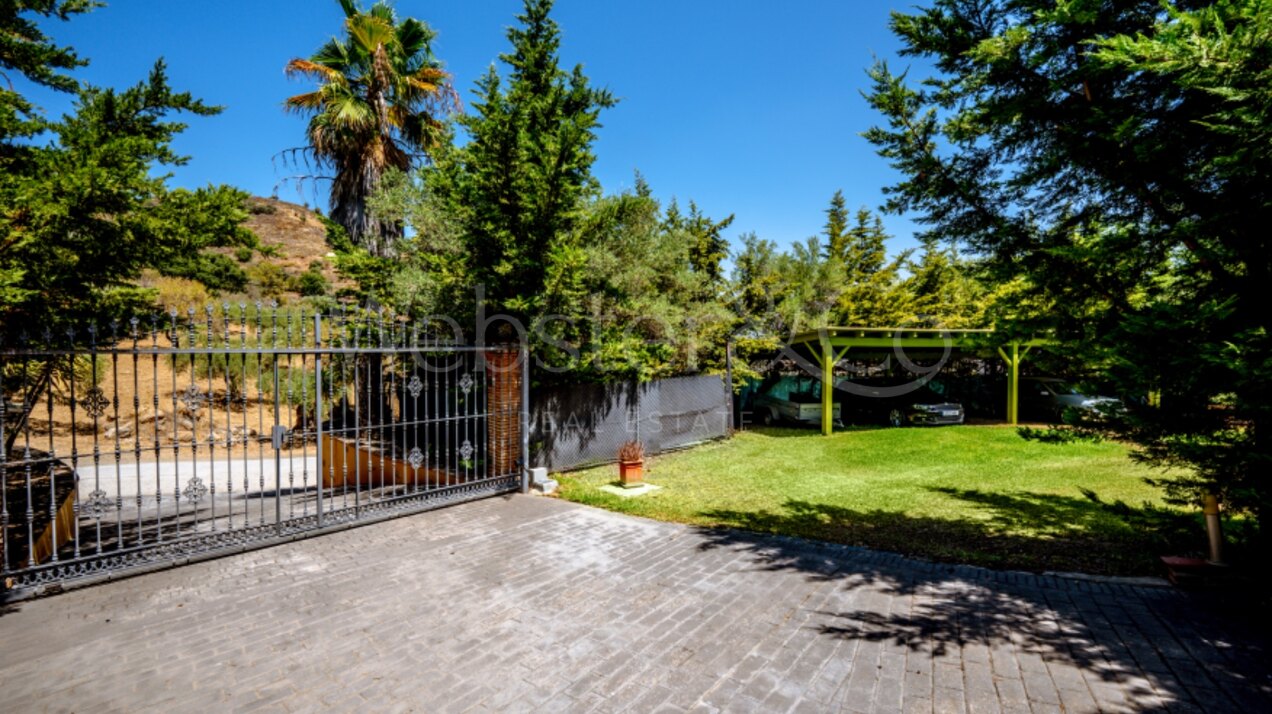 Finca Monda - Expansive Residence Near Marbella