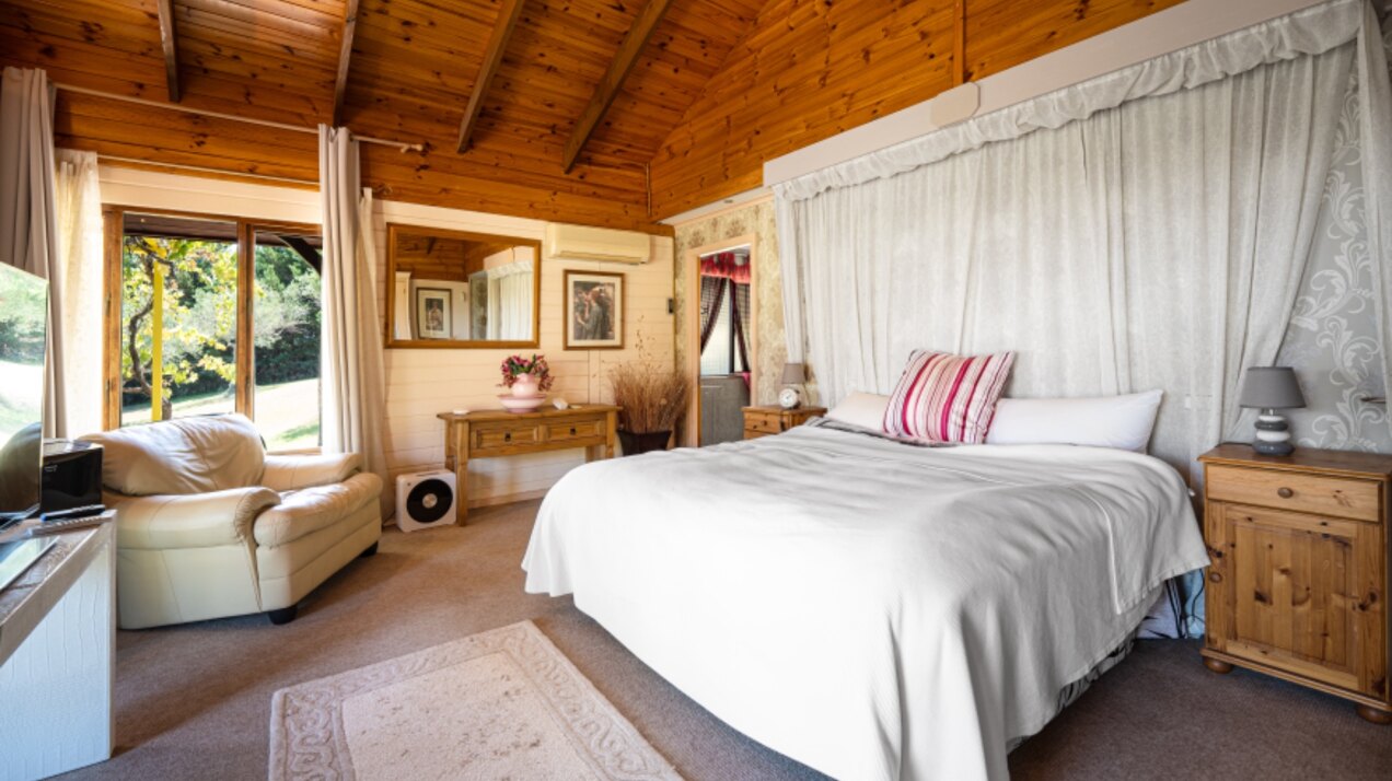 Stunning wooden country finca sits on the outskirts of Monda and its historic castle