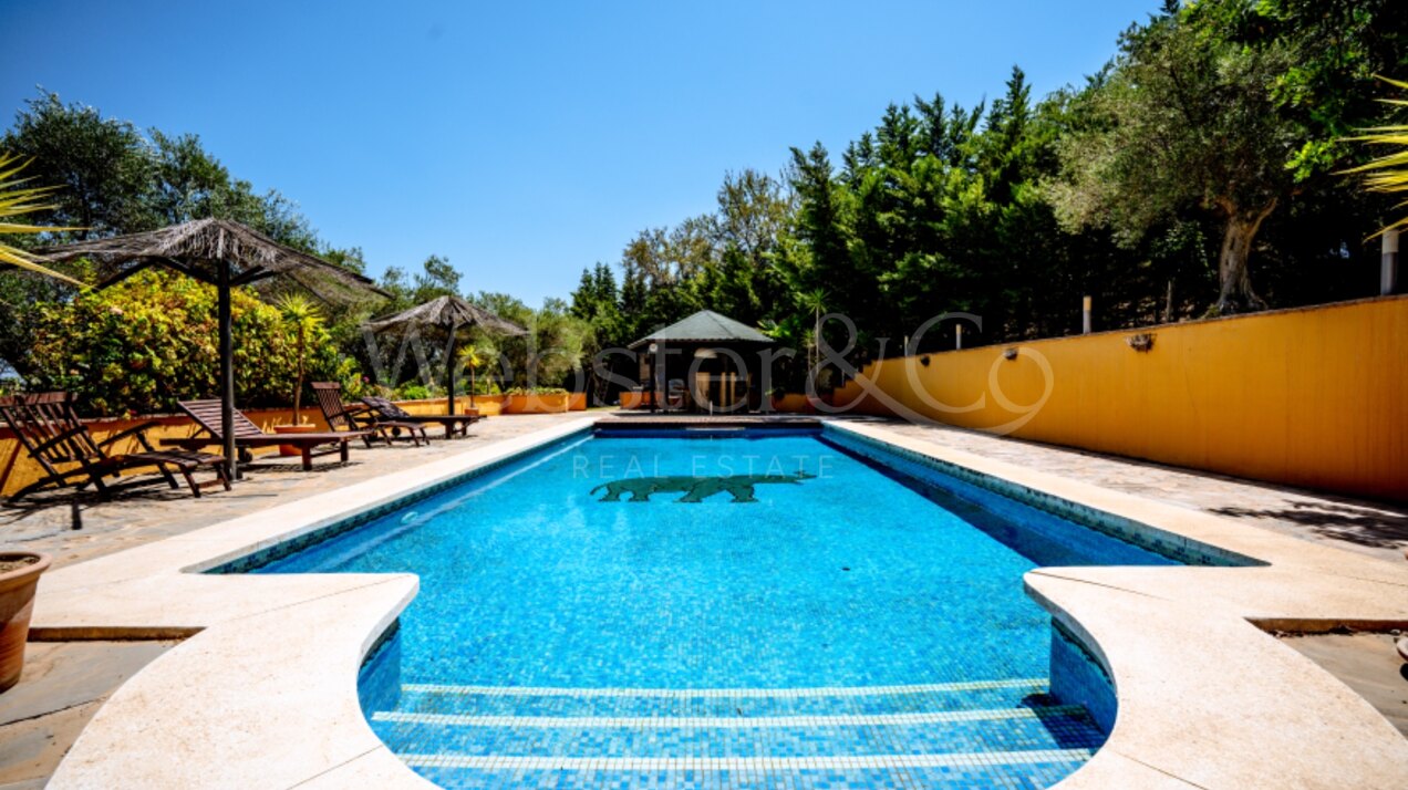 Finca Monda - Expansive Residence Near Marbella