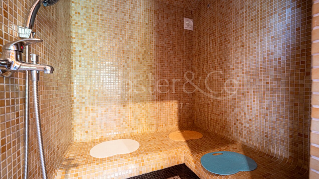 Finca Monda - Expansive Residence Near Marbella