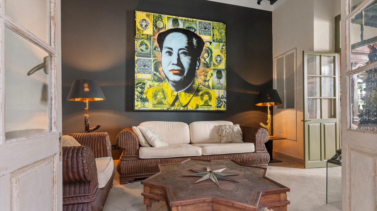 Ingenious and historic masterpiece of an endearing house in the heart of Coin will charm and captivate!