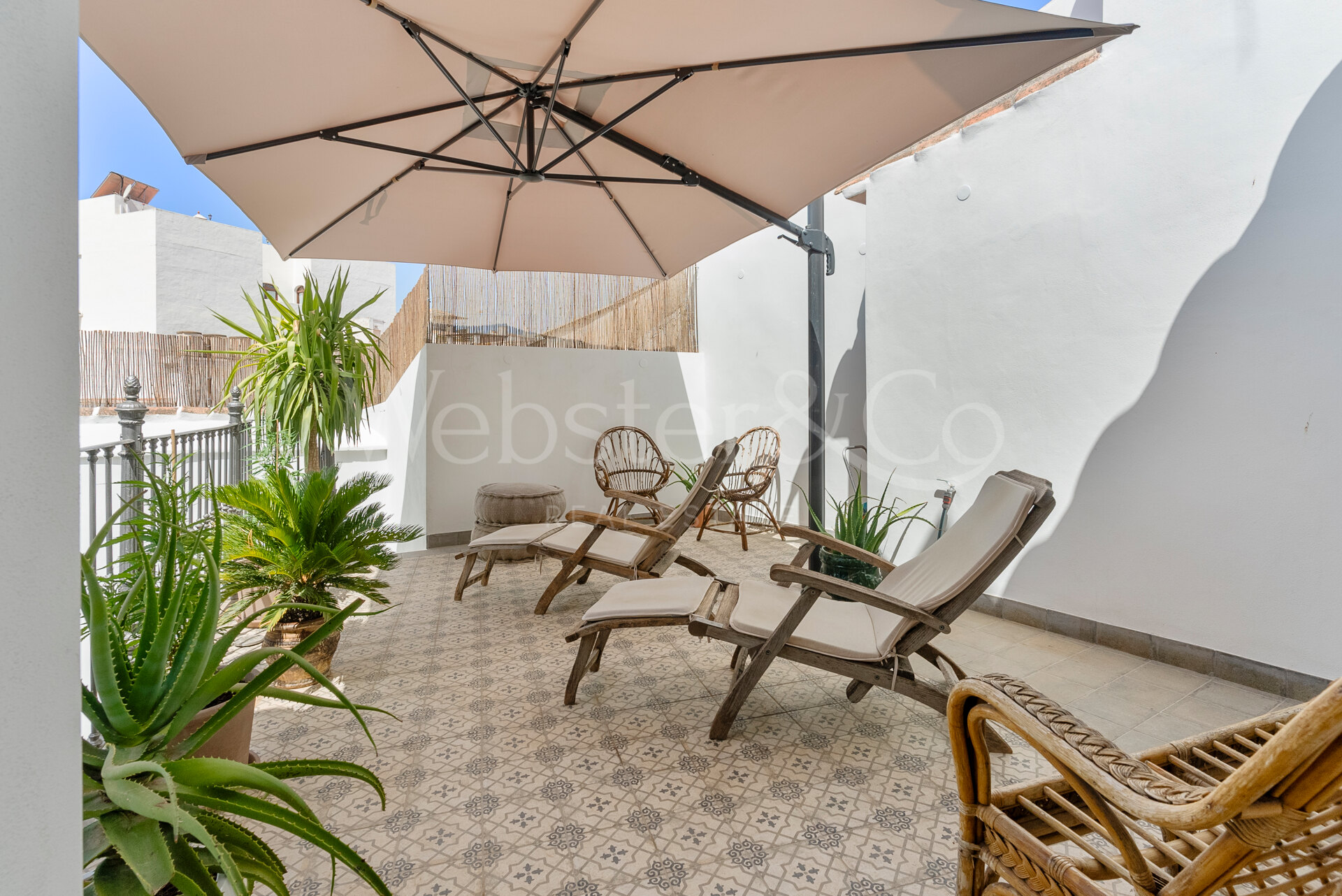 Palacio Verde - History In The Heart of Coín