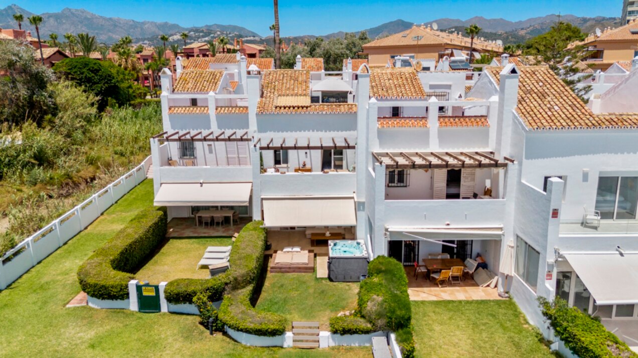 Stunning frontline townhouse with unobstructed views of glorious beaches and sparkling Mediterranean