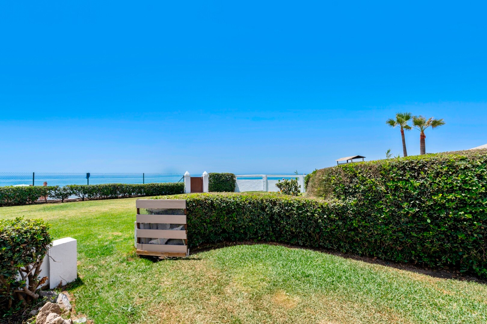 Stunning frontline townhouse with unobstructed views of glorious beaches and sparkling Mediterranean