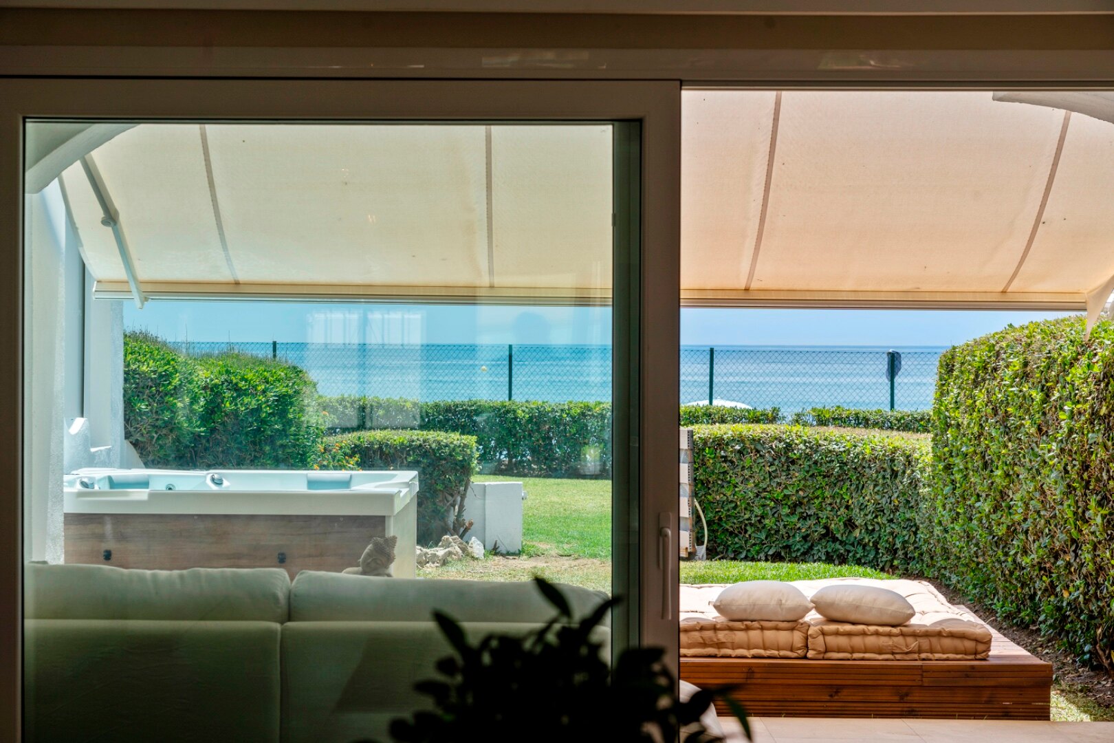 Stunning frontline townhouse with unobstructed views of glorious beaches and sparkling Mediterranean