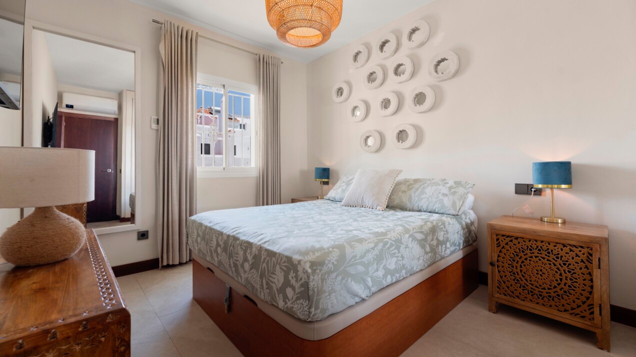 Stunning frontline townhouse with unobstructed views of glorious beaches and sparkling Mediterranean