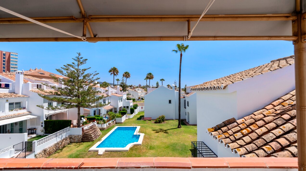 Stunning frontline townhouse with unobstructed views of glorious beaches and sparkling Mediterranean