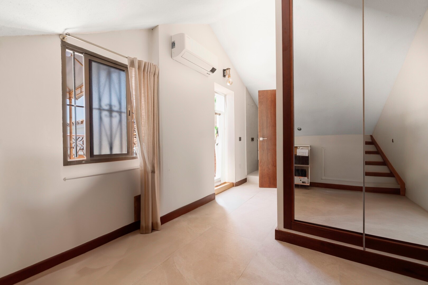 Stunning frontline townhouse with unobstructed views of glorious beaches and sparkling Mediterranean