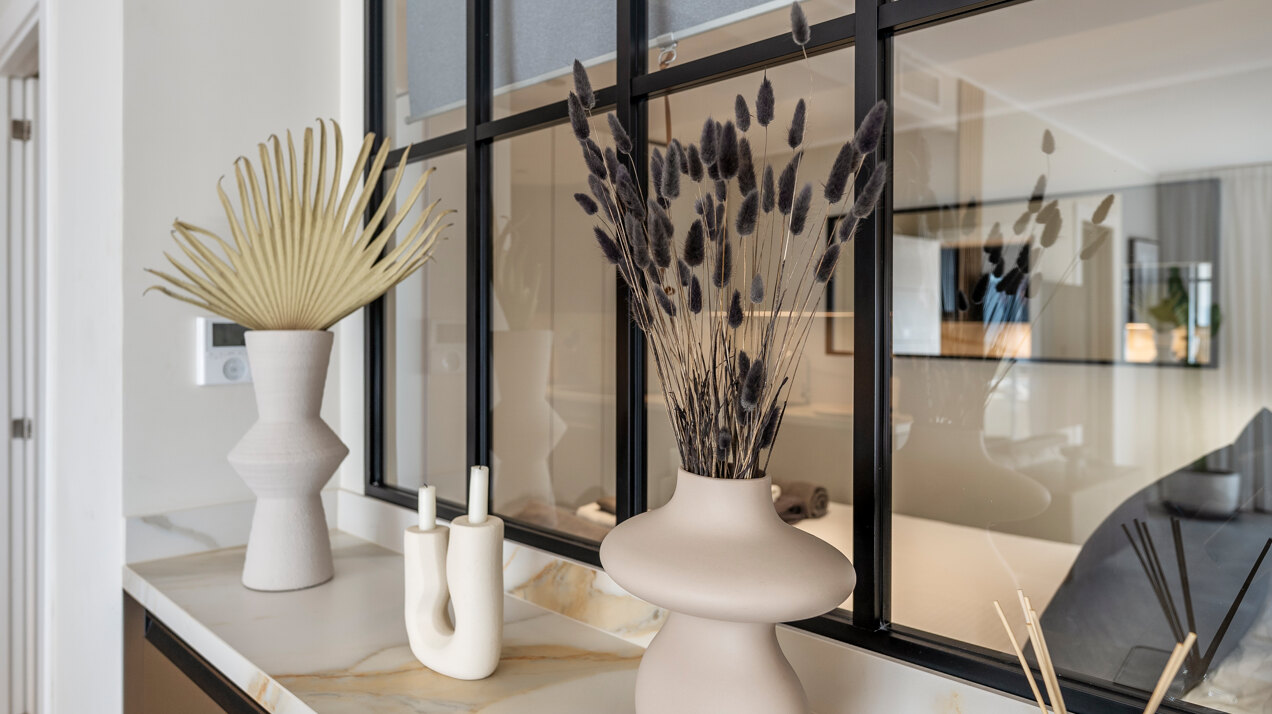 Recently renovated deluxe chic 4 bedroom apartment takes elegance and sophistication to a new level