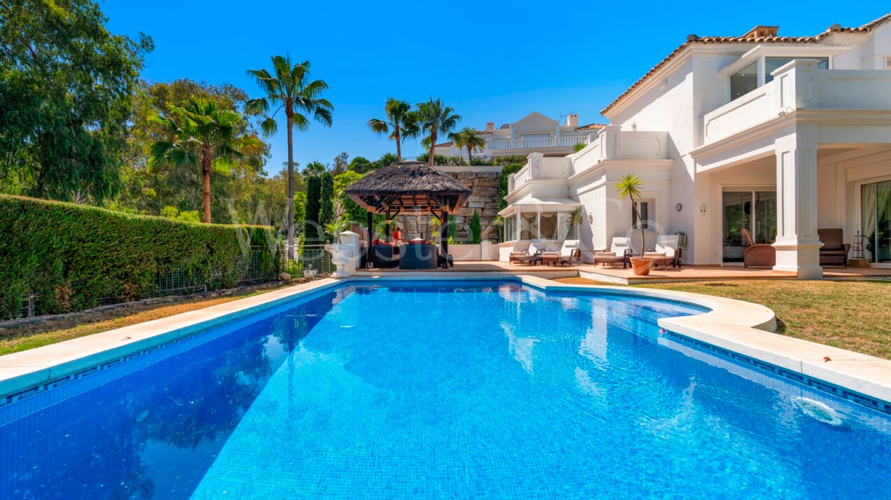 Villa Alto - Prestigious Home in El Herrojo